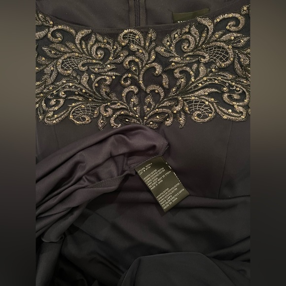 Long evening gown navy blue size 14P - Picture 3 of 14